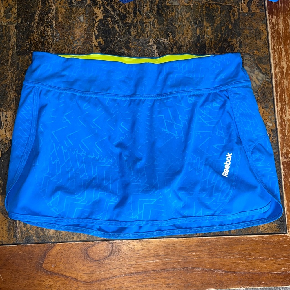 Reebok skort Large